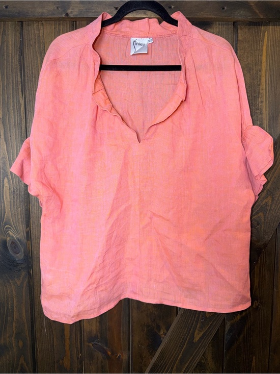 Finley Tops - NWOT Finley Crosby Poplin Top Size L